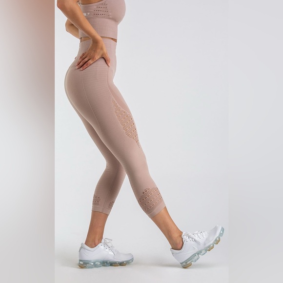 Gymshark Pants - GYMSHARK energy leggings, 10 women’s size 4 no size tag no material tag